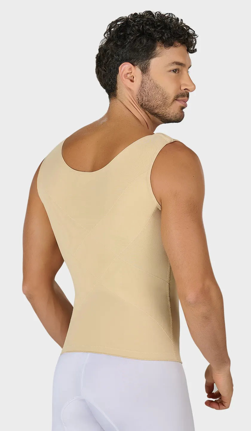 Chaleco masculino beige moldeador colombiano, espalda y manga sisa cubiertas, refuerzo abdominal y de espalda con hombro ajustable y 4 niveles de ganchos. Ordena hoy, envío a todo México.