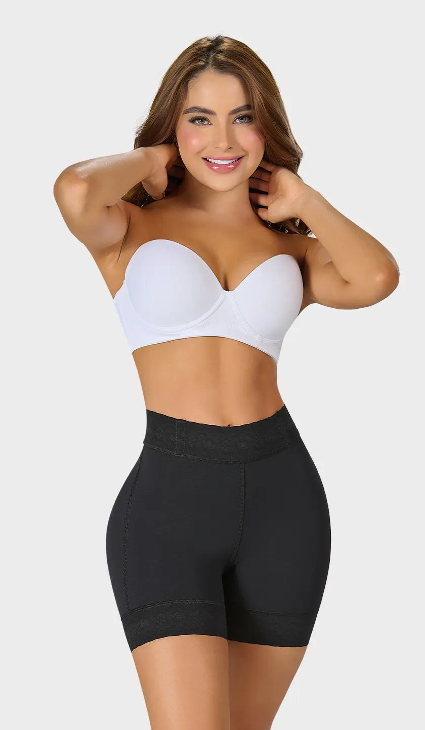 Short moldeador colombiano talle alto con encaje siliconado. Realza glúteos de forma natural y define cintura. Envío a todo México.