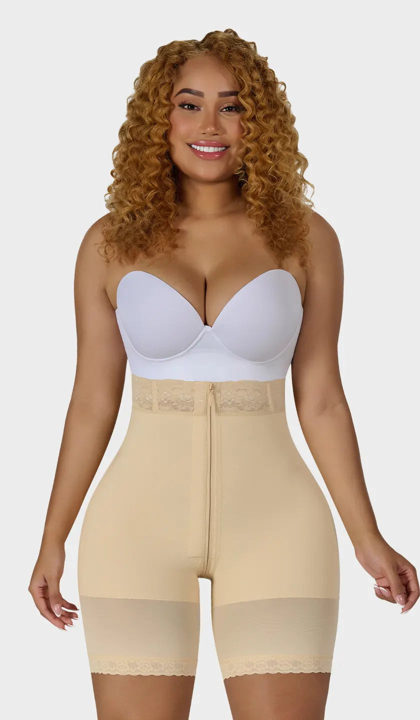 Short beige moldeador colombiano media pierna, talle extra alto con varillas internas y silicón en contorno. Cierre completo y realce natural de glúteos. Ordena hoy, envío a todo México.