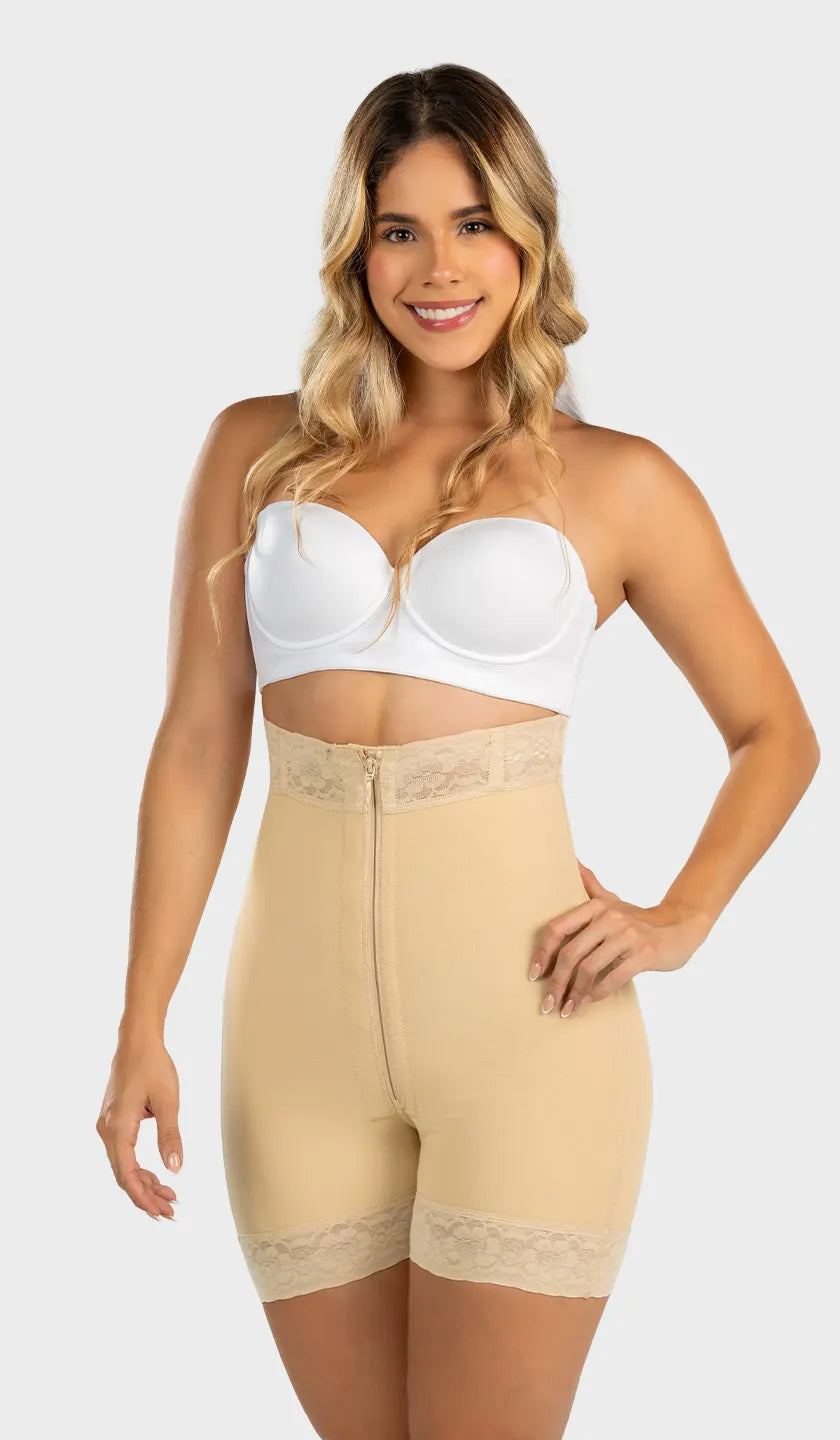 Short moldeador beige colombiano extra alto con varillas en zona de encaje y silicón en cintura y pierna. Realce invisible y natural de glúteos. Ordena hoy, envío a todo México. 