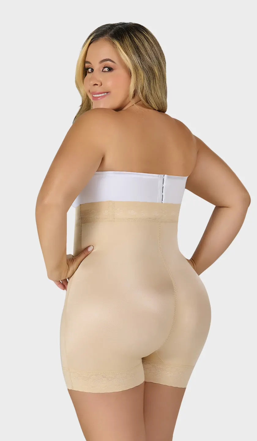 Short moldeador colombiano satinado con refuerzo abdominal y silicón en cintura y pierna. Talle extra alto y realce discreto de glúteos. Ordena hoy, envío a todo México. 